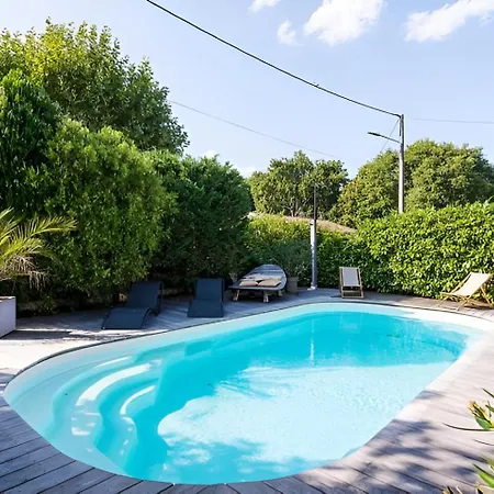 Villa Escapades Au Ferret Ideal Famille Ou Groupe D'amis Avec Piscine Chauffee 5 Proche Plages Et Pistes Cyclables Commerces Sejour Paisible Au Coeur Du Bassin D'arcachon Nous Repondons Tres Rapidement Aux Demandes De Renseignements *